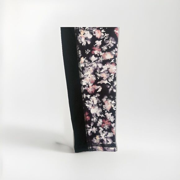 Splendid Floral Leggings Women’s Size Medium Black White Stretch Yoga Pants - Picture 6 of 7